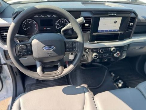 New 2026 Ford F350 XL w/ FX4 Off-Road Package AWD/4WD image 13