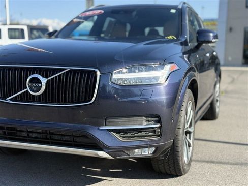 Used 2019 Volvo XC90 T6 Momentum w/ Advanced Package AWD/4WD image 12
