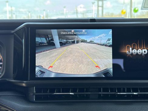 New 2026 Jeep Gladiator Sport image 12