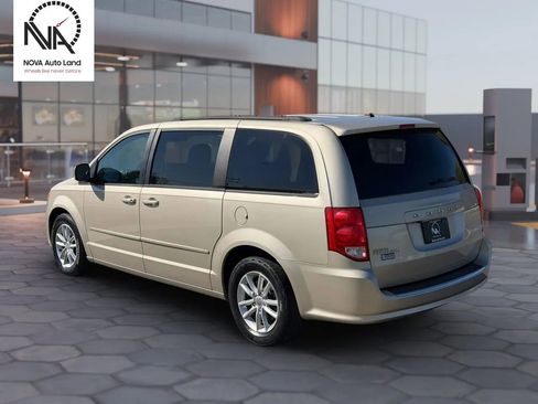 Used 2013 Dodge Grand Caravan SXT w/ Entertainment Group 1 FWD image 6