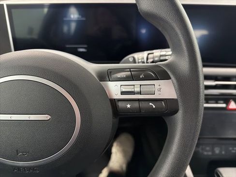 Used 2025 Hyundai Tucson SEL image 12