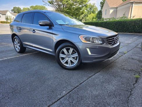 Used 2017 Volvo XC60 T5 Inscription w/ Preferred Option Package FWD image 1