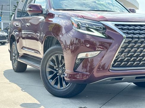 Used 2022 Lexus GX 460 Premium w/ Premium Package AWD/4WD image 9