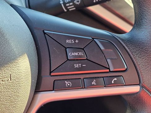 Used 2025 Nissan Altima 2.5 SV FWD image 20