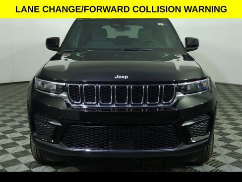 New 2026 Jeep Grand Cherokee Laredo image 8