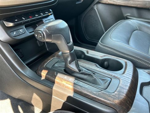 Used 2021 GMC Canyon Denali image 30