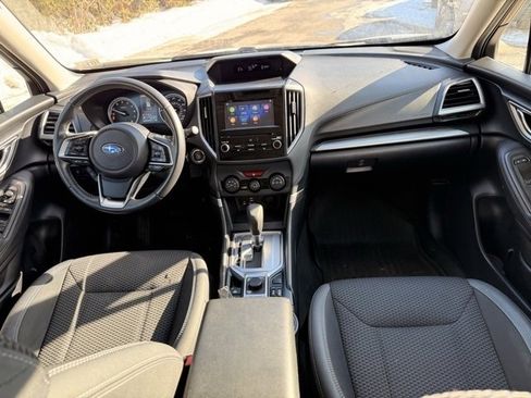 Used 2023 Subaru Forester Premium image 14