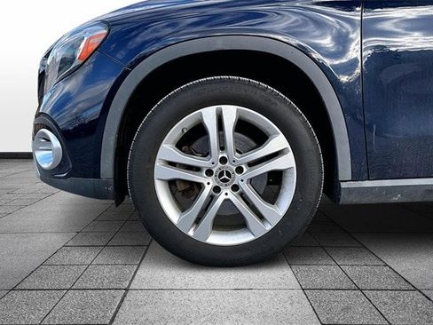 Used 2019 Mercedes-Benz GLA 250 4MATIC image 4