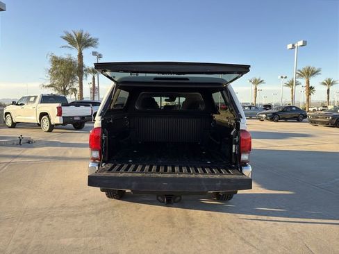 Certified 2021 Toyota Tacoma SR5 image 29