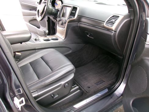 Used 2015 Jeep Grand Cherokee Limited image 11