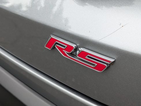 Used 2024 Chevrolet Trax RS w/ Sunroof Package FWD image 31