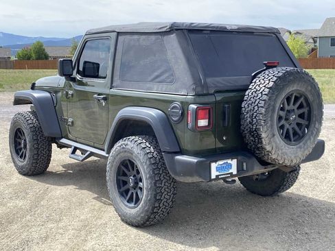 Used 2022 Jeep Wrangler Sport AWD/4WD image 12