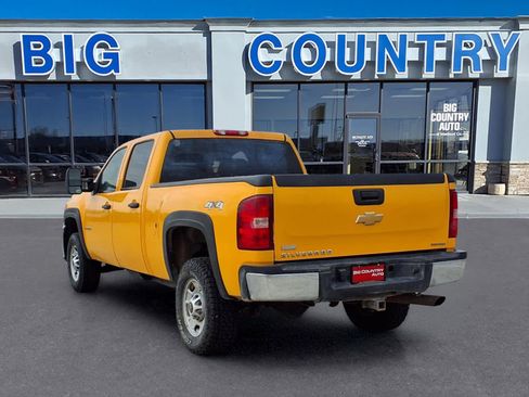 Used 2013 Chevrolet Silverado 2500 W/T AWD/4WD image 3