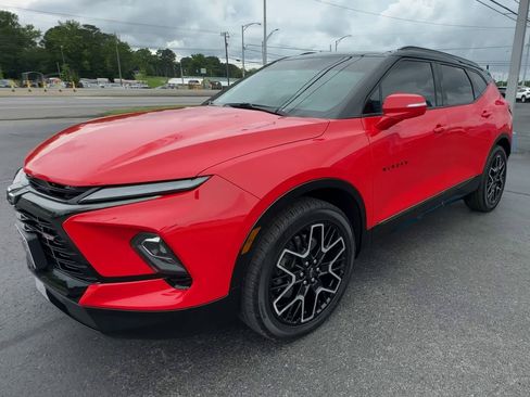 Certified 2023 Chevrolet Blazer RS w/ Driver Confidence II Package FWD image 4