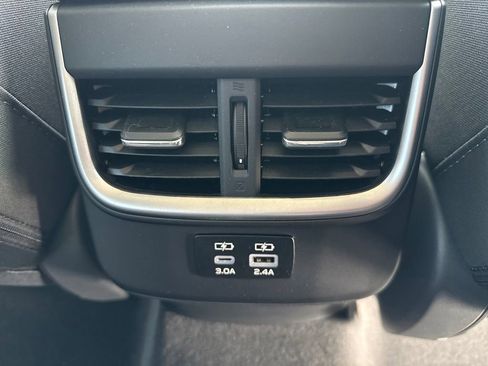 Used 2025 Subaru Outback Premium w/ Popular Package #1A image 21