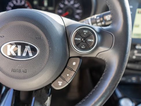 Used 2016 Kia Soul ! w/ Premium Package FWD image 19