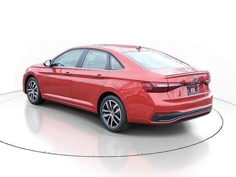 New 2025 Volkswagen Jetta SE image 3