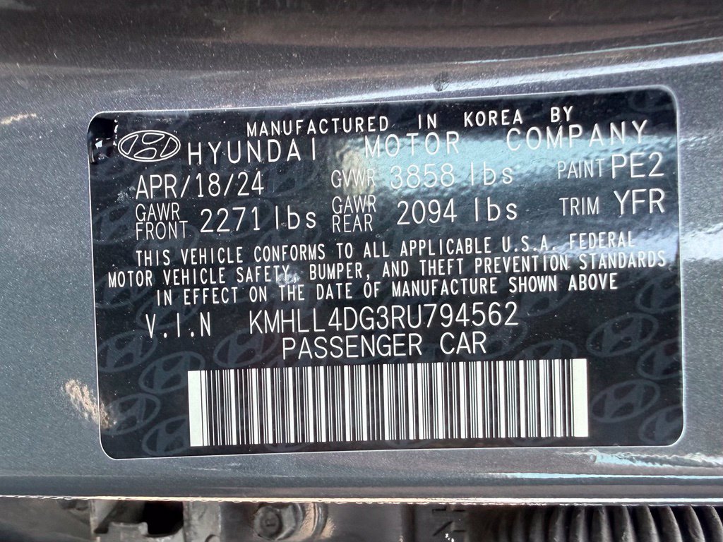 Used 2024 Hyundai Elantra SE FWD image 32