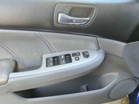 Used 2004 Honda Accord EX image 22