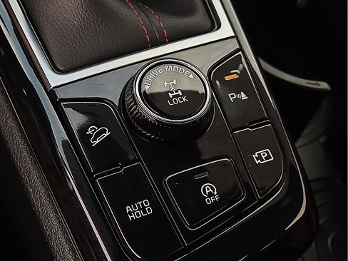 Used 2025 Kia Sportage SX AWD/4WD image 15