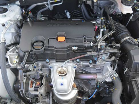 New 2026 Honda HR-V LX image 9