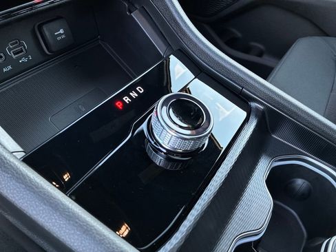 New 2025 Jeep Grand Cherokee Laredo X w/ Luxury Tech Group I image 24