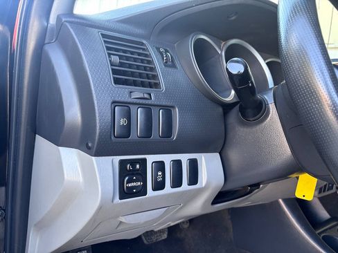 Used 2012 Toyota Tacoma PreRunner w/ SR5 Pkg RWD image 12