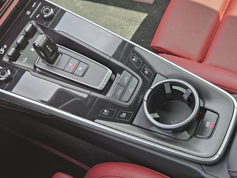 Certified 2025 Porsche 911 Turbo S image 21