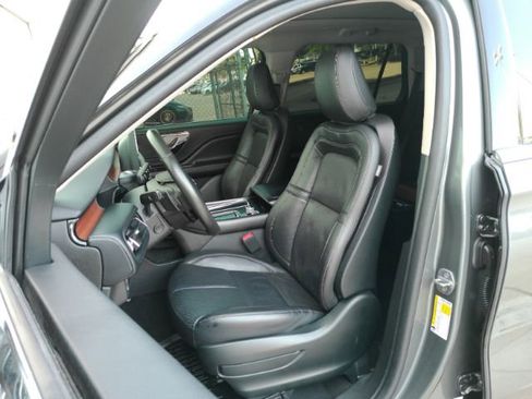 Used 2024 Lincoln Aviator Reserve w/ Equipment Group 201A RWD image 18