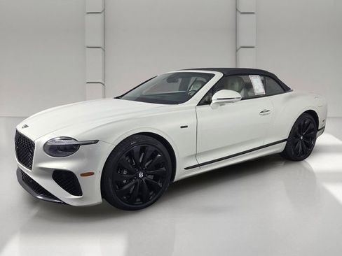 Used 2025 Bentley Continental GTC AWD/4WD image 4