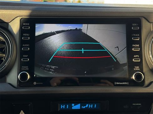 Certified 2023 Toyota Tacoma TRD Off-Road image 18