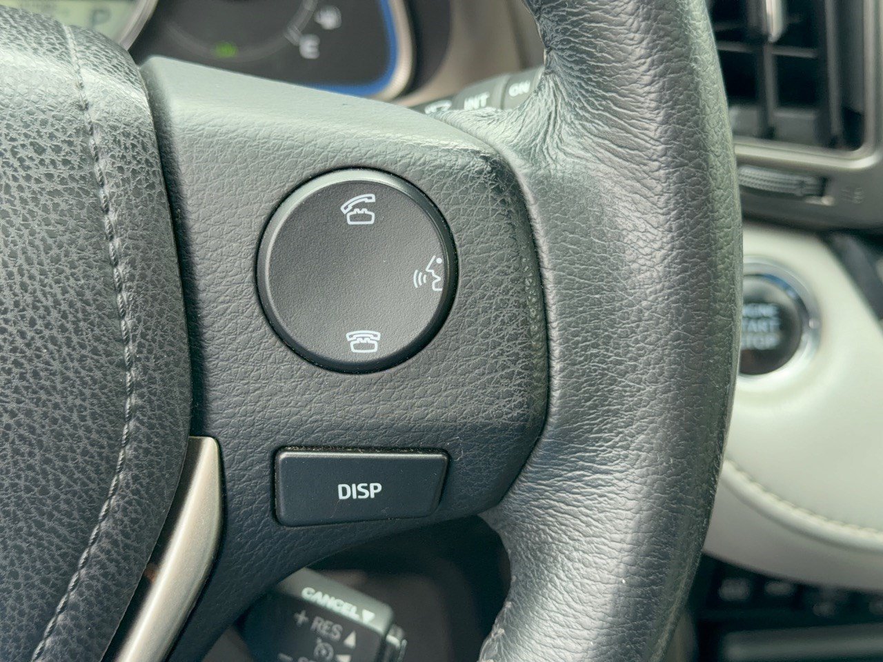 Used 2015 Toyota RAV4 Limited w/ Technology Package AWD/4WD image 19