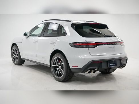 New 2025 Porsche Macan S image 3