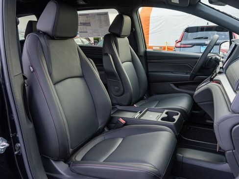 New 2026 Honda Odyssey Sport-L image 17