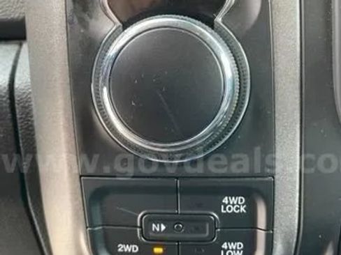 Used 2019 RAM 1500 Tradesman AWD/4WD image 27