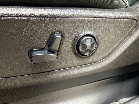 Used 2020 RAM 1500 Big Horn AWD/4WD image 21