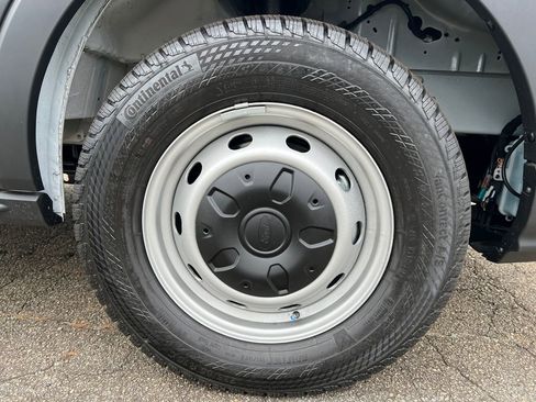 New 2026 Ford Transit 250 148 Medium Roof image 12