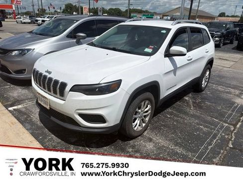 Used 2020 Jeep Cherokee Latitude w/ Cold Weather Group AWD/4WD image 1