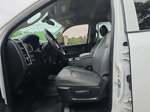 Used 2015 RAM 5500 Tradesman w/ Ambulance Prep Group RWD image 13