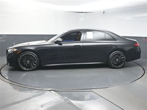 Used 2023 Mercedes-Benz S 580 4MATIC Sedan image 5