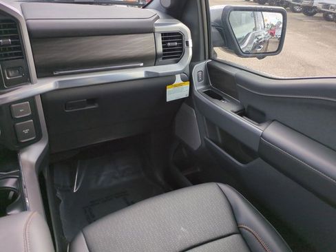 New 2025 Ford F150 Lariat w/ Equipment Group 501A Mid image 17