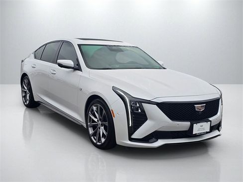 Used 2025 Cadillac CT5 Sport image 3