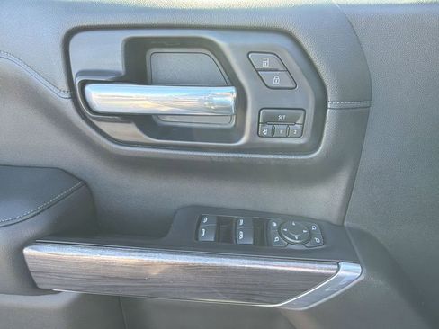 Used 2020 Chevrolet Silverado 1500 LTZ w/ LTZ Plus Package AWD/4WD image 32