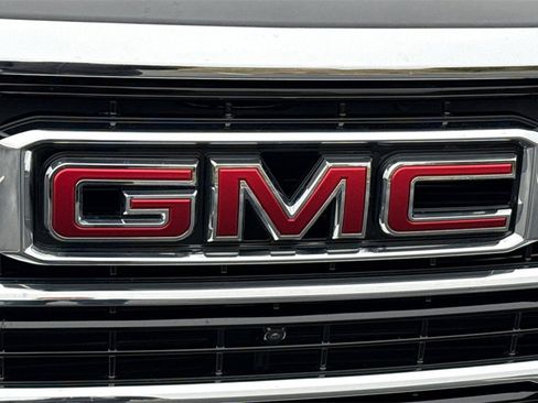 Used 2025 GMC Yukon Elevation image 7