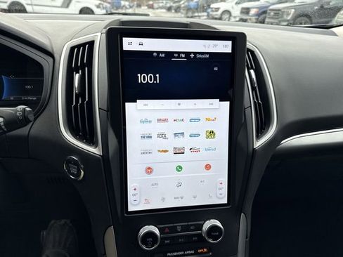 Used 2022 Ford Edge SEL w/ Convenience Package image 14