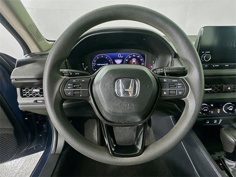 Certified 2023 Honda Accord EX image 21