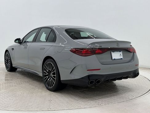 Used 2026 Mercedes-Benz E 53 AMG e 4MATIC Sedan image 3