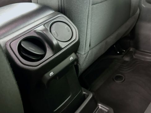 Used 2023 Jeep Wrangler Unlimited AWD/4WD image 27