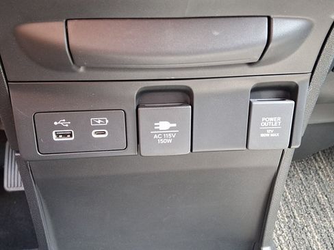 Certified 2026 Honda Odyssey Elite image 31