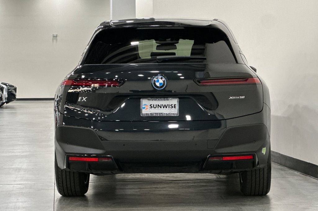 Certified 2024 BMW iX xDrive50 AWD/4WD image 5
